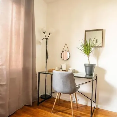 Ferienhaus Maison Spacieuse Proche Paris