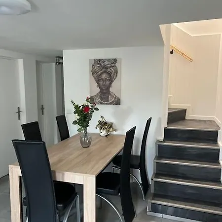 Maison Spacieuse Proche Paris * Bonneuil-sur-Marne